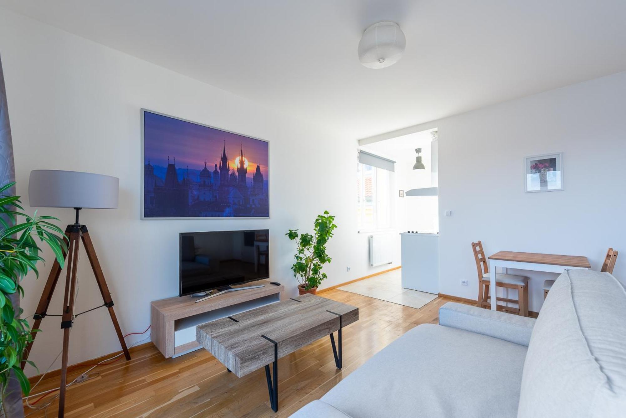 Sunny Safron Apartment Πράγα Εξωτερικό φωτογραφία